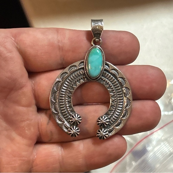STERLING SILVER NATIVE KINGMAN TURQUOISE STAMPED FLOATING NAJA PENDANT 2 3/4” - Picture 3 of 11
